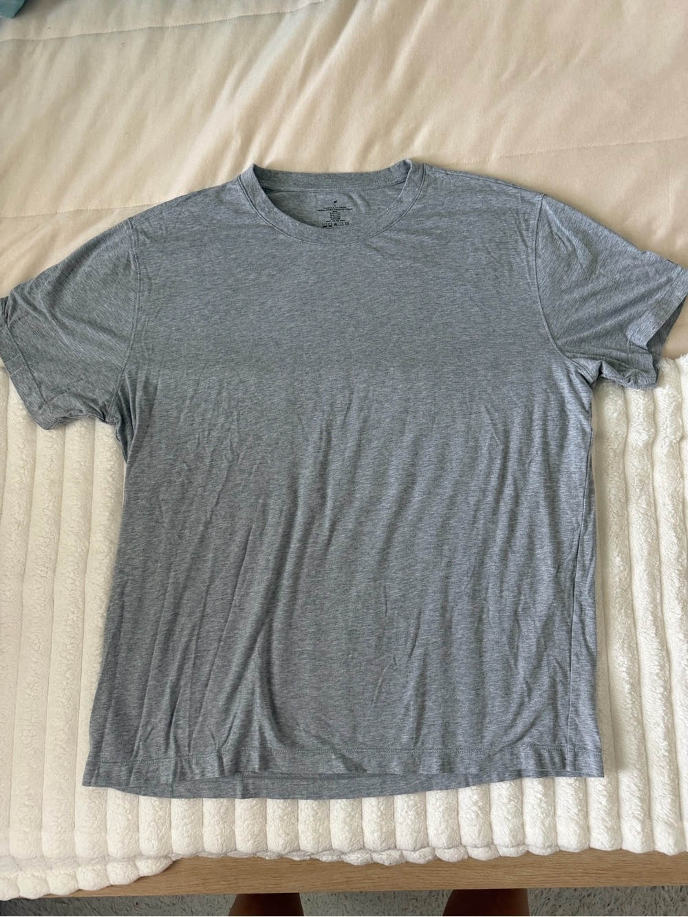 Fabletics Classic Men's Crew Neck T-Shirt - Heather Gray